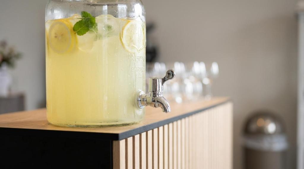 drinks dispenser