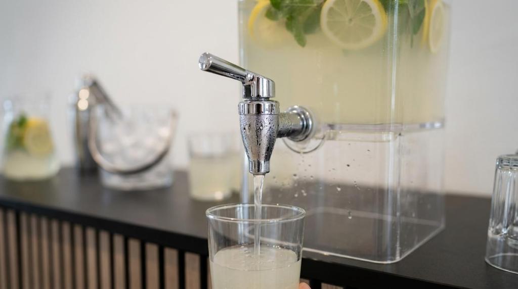 drinks dispenser